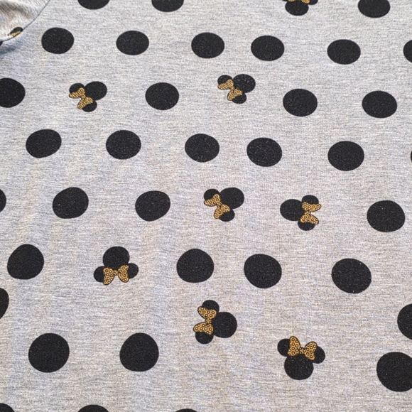 DISNEY LuLaRoe Minnie Mouse Tshirt- Size L - Picture 2 of 4